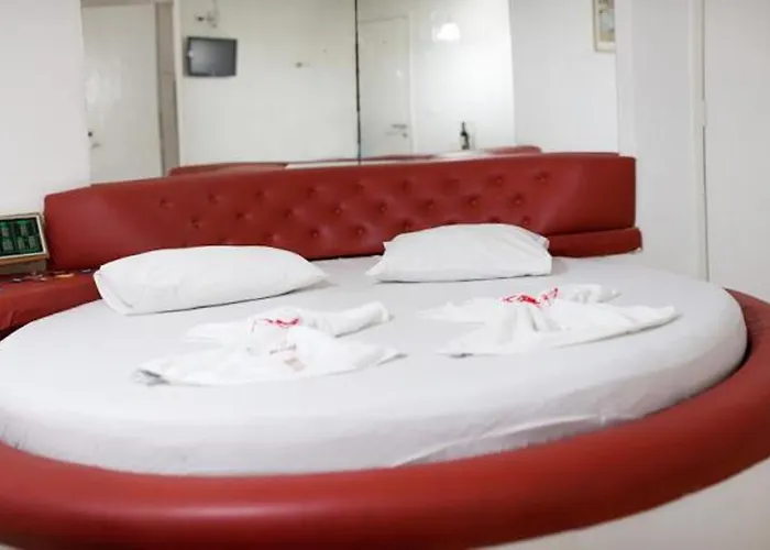 Eros Motel